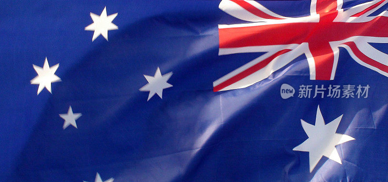 澳大利亚国旗飘扬的场景