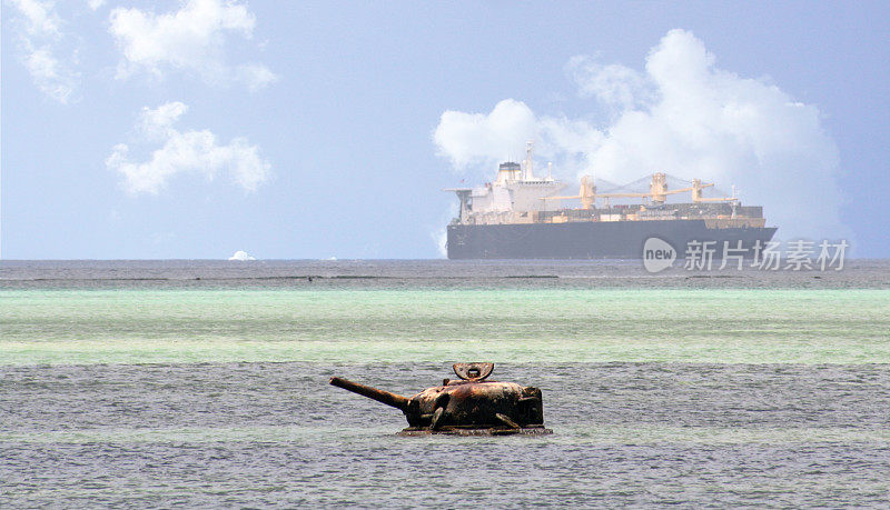 一艘日本油轮沉没在塞班海域的残骸