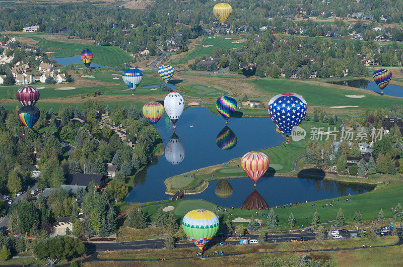 秋季高空热气球节日公园城市犹他州