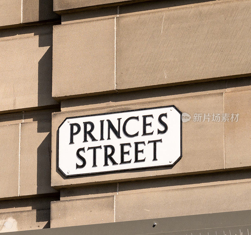 苏格兰爱丁堡王子街的招牌