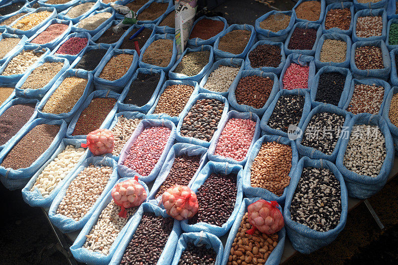 各种谷物和蔬菜种子