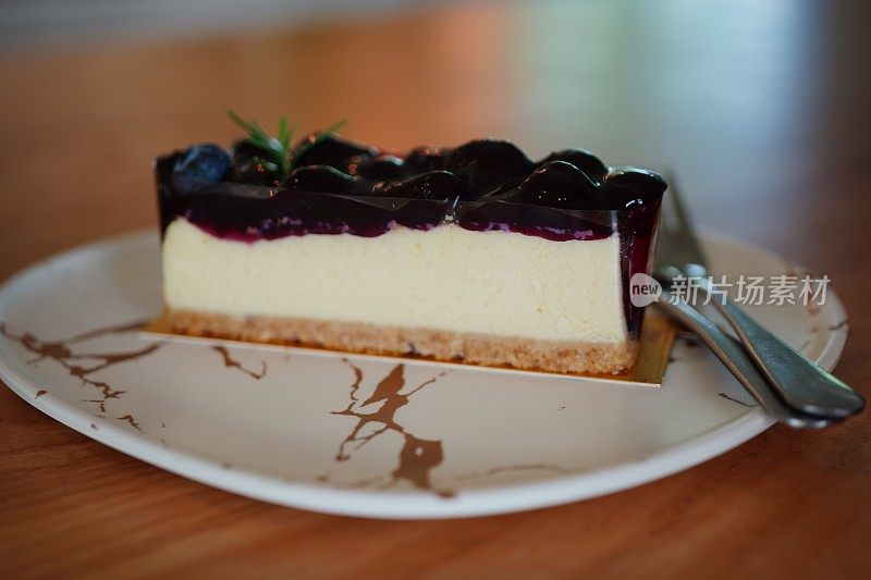 蓝莓芝士蛋糕切片