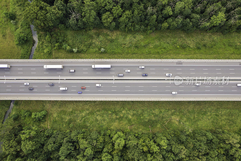 三车道公路(架空)