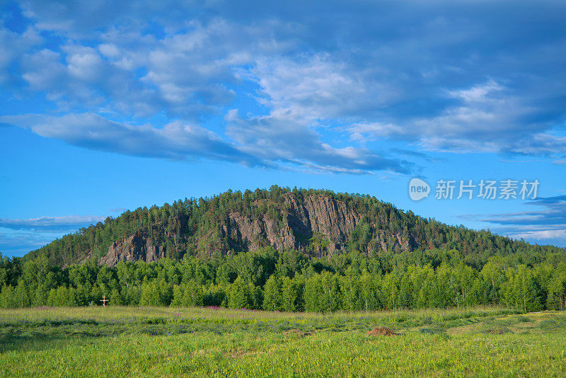 从熊石山俯瞰。斯维尔德洛夫斯克地区。俄罗斯。