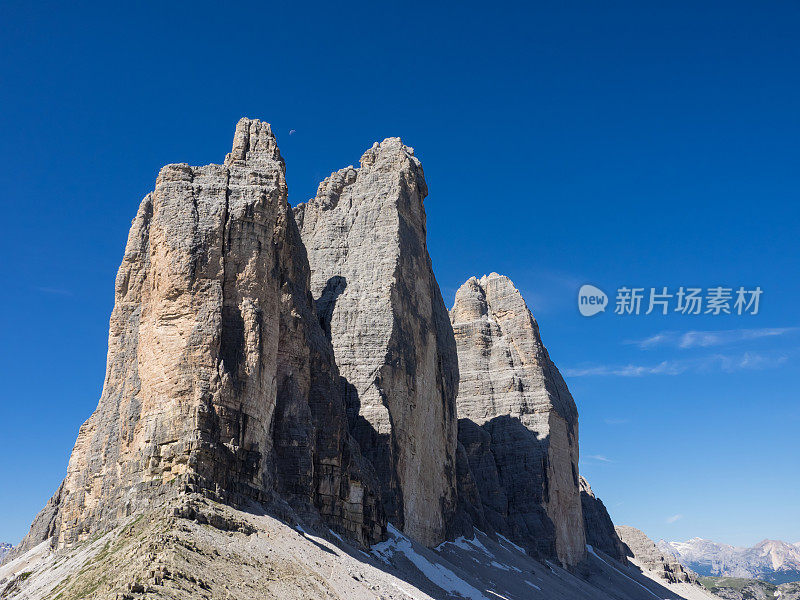 拉瓦雷多的三层