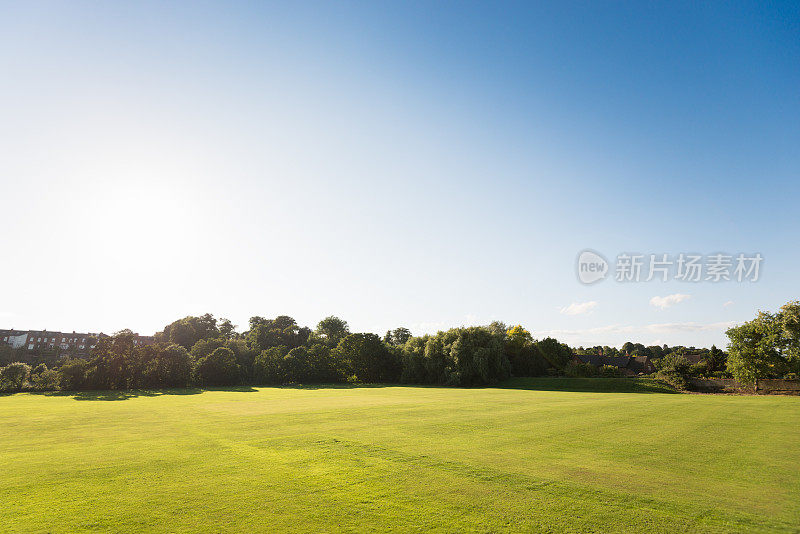 德比郡的夏日公园