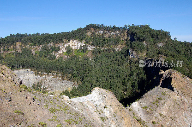 印尼弗洛雷斯火山般的规模