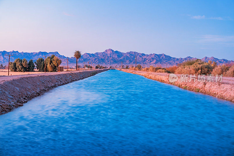 美国加利福尼亚州科罗拉多沙漠灌溉渠