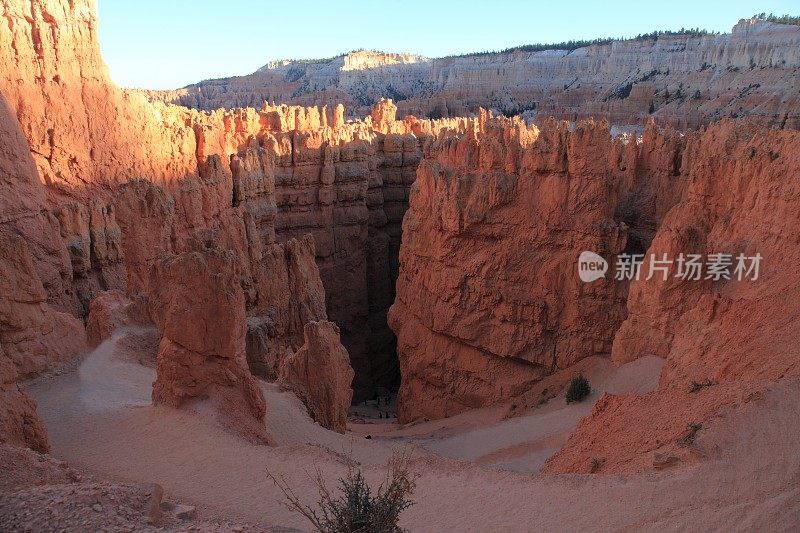 日落时分，犹他州布莱斯峡谷国家公园的日落点