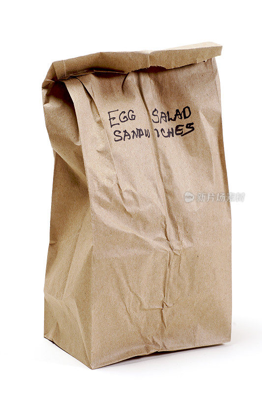 棕色纸午餐袋，鸡蛋沙拉三明治