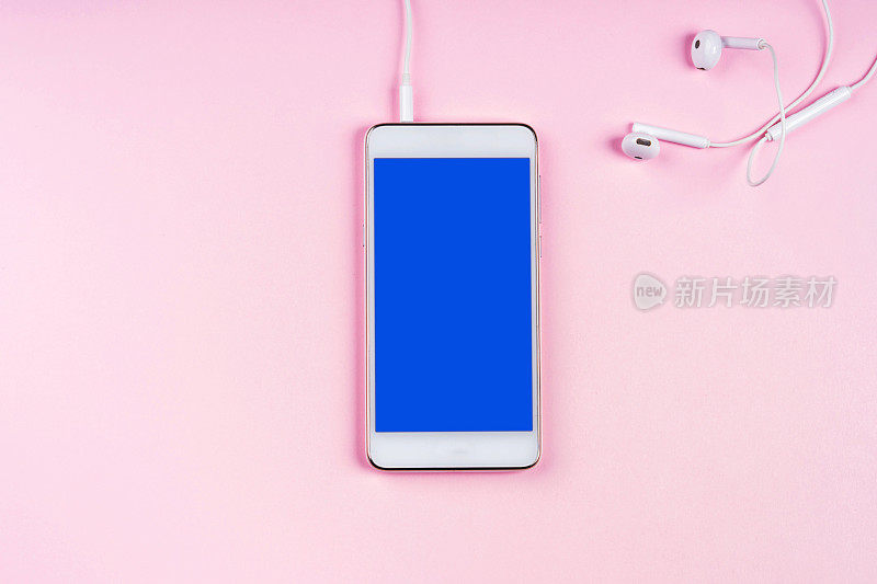 智能手机与空白经典蓝色屏幕