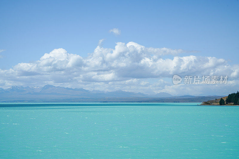 普卡基湖观景台，普卡基湖和库克山在南岛，新西兰