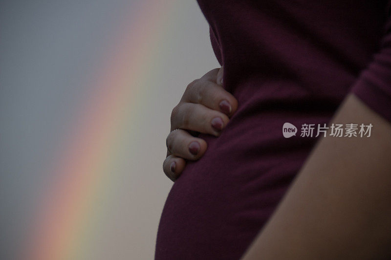 怀孕的彩虹