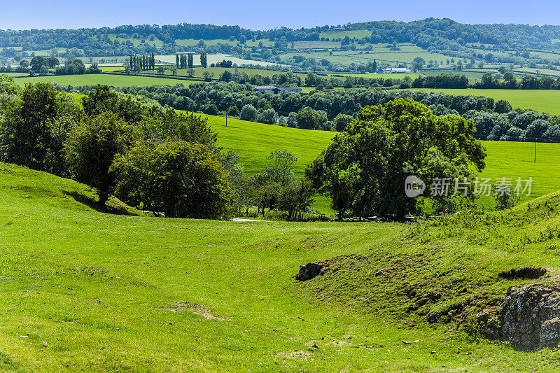 伯顿达塞特山俯瞰英国风景，英国中部的沃里克郡