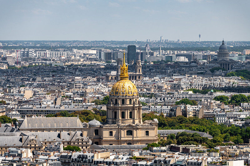圆顶的荣军院和巴黎周边地区