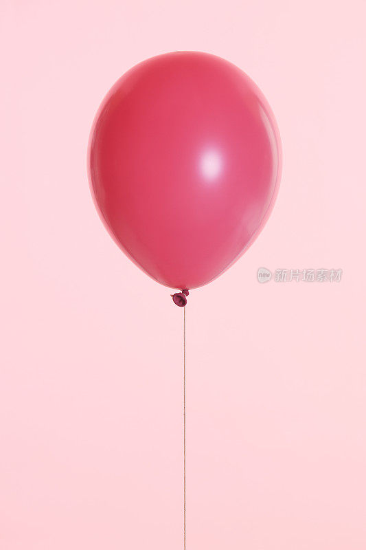 一个粉色的气球