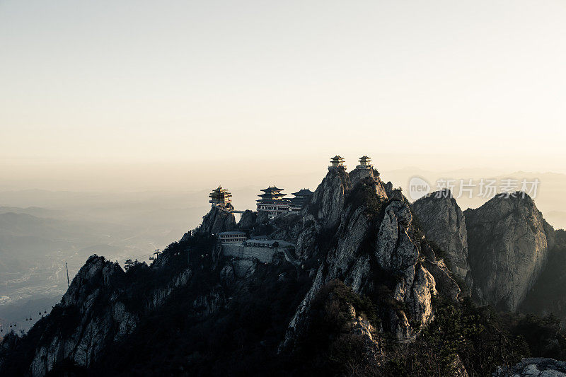 中国道教圣地老君山寺庙