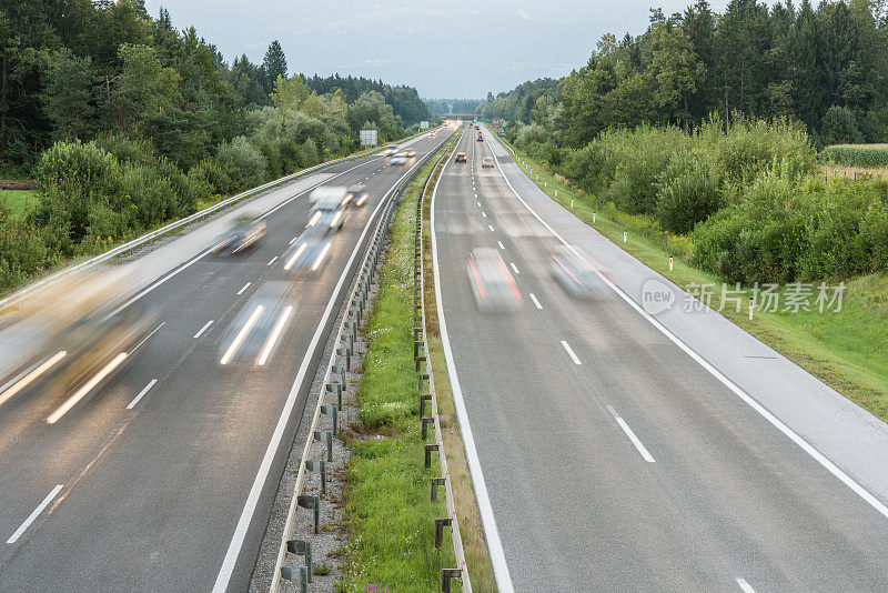 高速公路交通