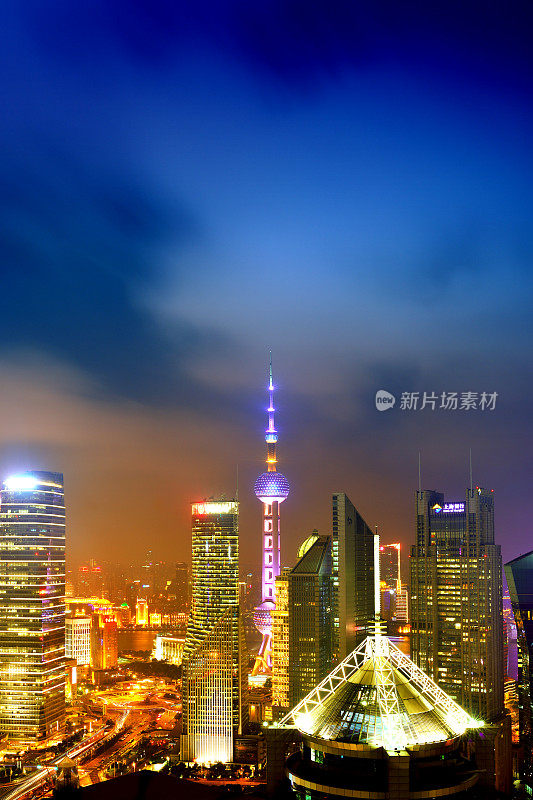 上海摩天大楼的轮廓