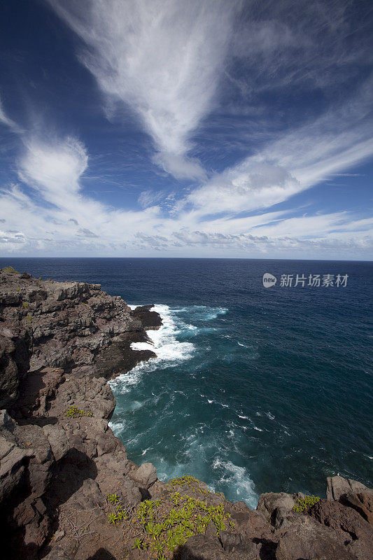 夏威夷崎岖的海岸线