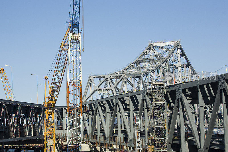 新旧金山奥克兰海湾大桥的建设