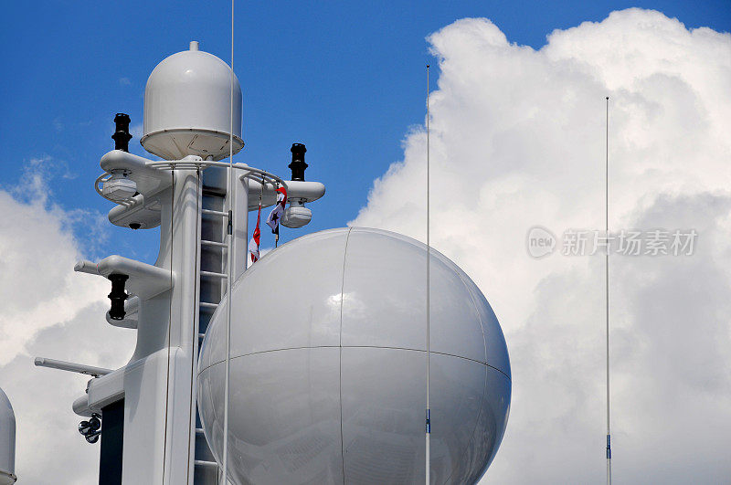 游艇的雷达和通信