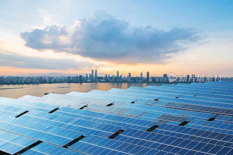 新加坡的太阳能电池板