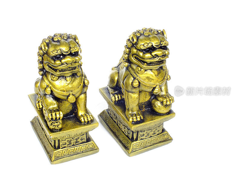 中国皇家狮子雕像孤立在白色的背景