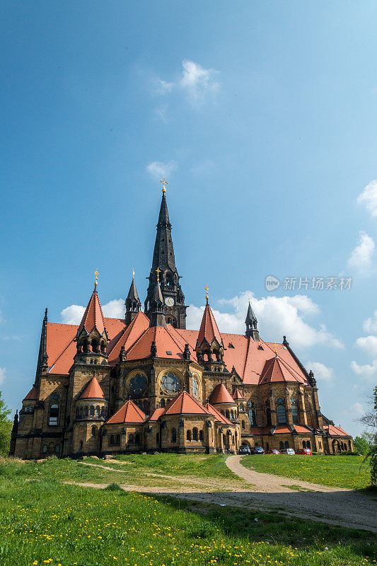 位于德累斯顿的加尼松教堂(Garnisonkirche)看起来像一座中世纪童话般的城堡