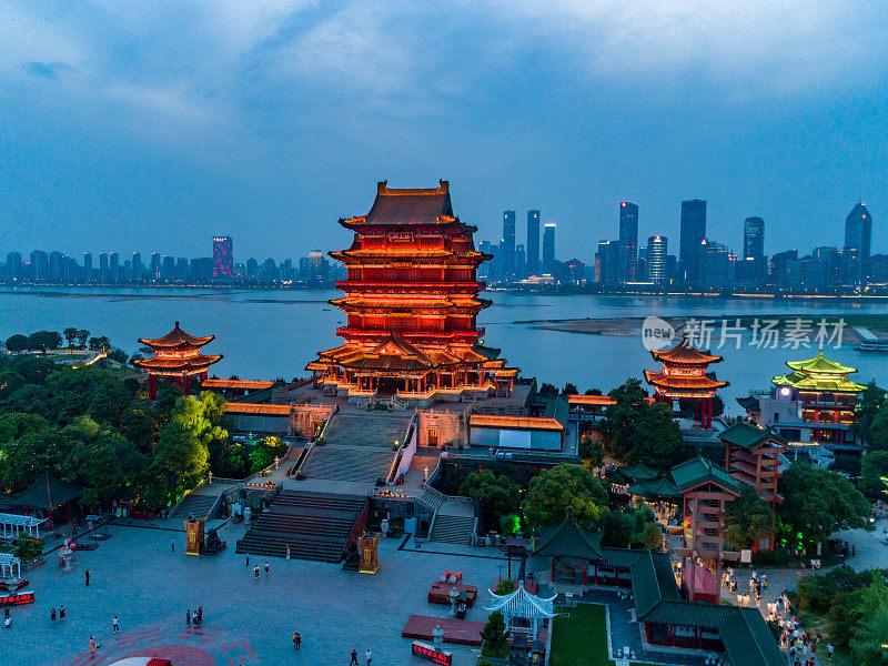 中国江西南昌滕王阁夜景