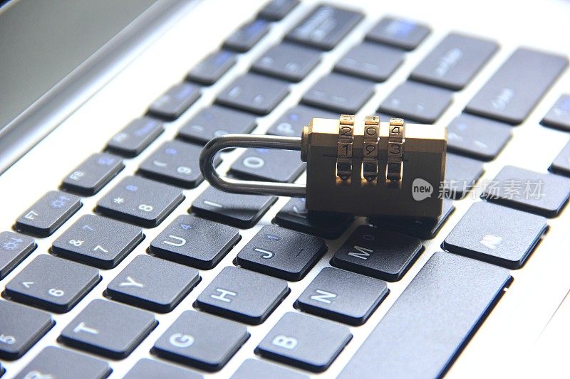 电脑键盘上的密码锁