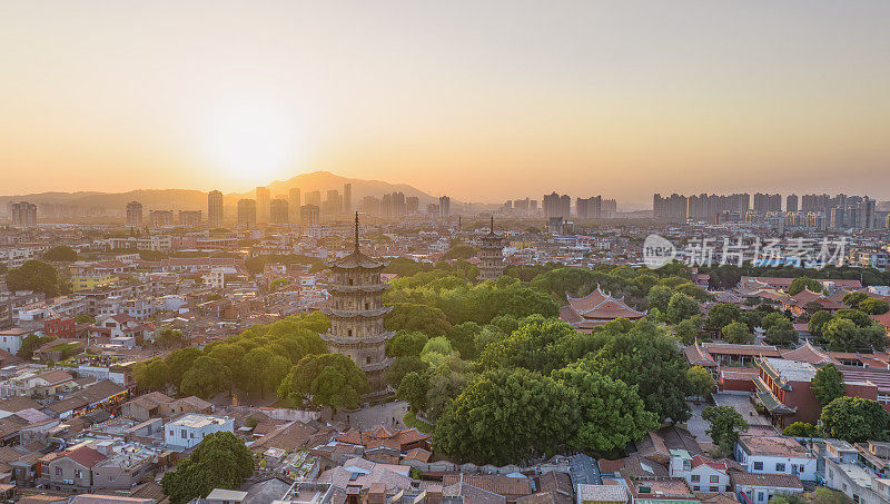 中国福建省泉州市历城区泉州西街及开元寺航拍图