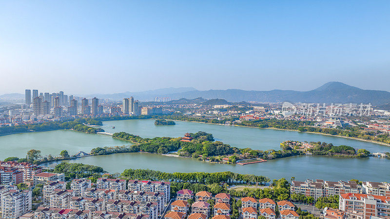 中国福建省泉州市历城区西街和开元寺旅游景点航拍图