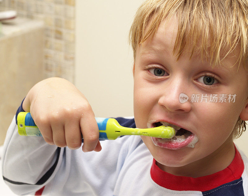 牙齿护理儿童刷牙