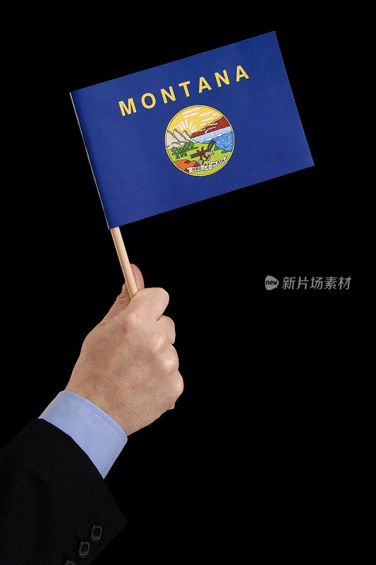 抱着蒙大拿国旗