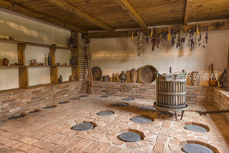 塔拉维的酒窖