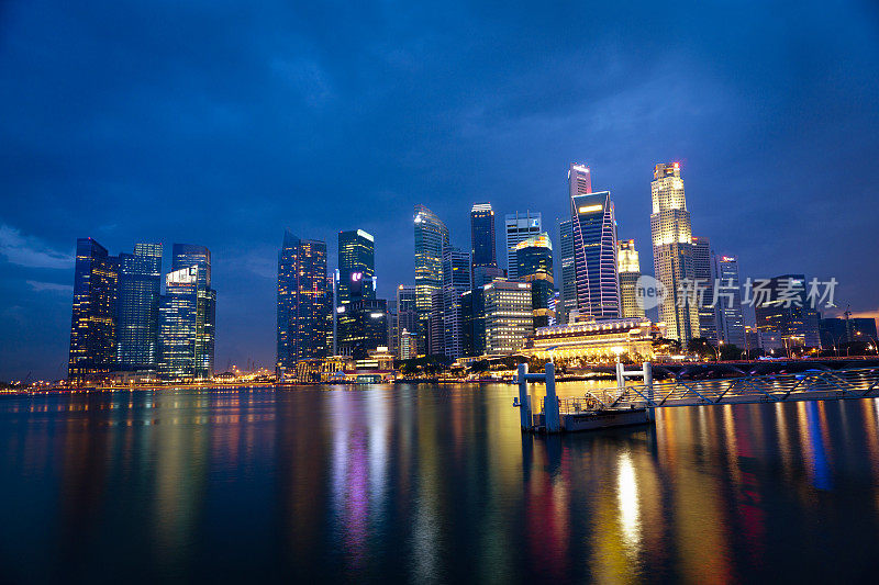 新加坡天际线，滨海湾