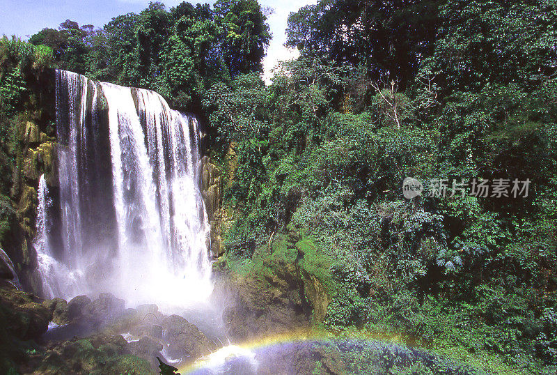 Pulhapanzak瀑布附近里约热内卢林多洪都拉斯中美洲