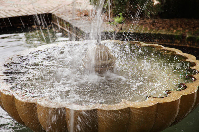 阿罕布拉的喷泉