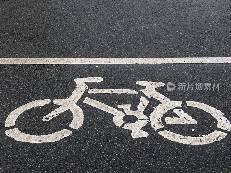 道路上的自行车标志