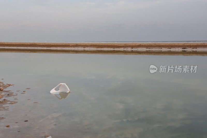 死海的躺椅