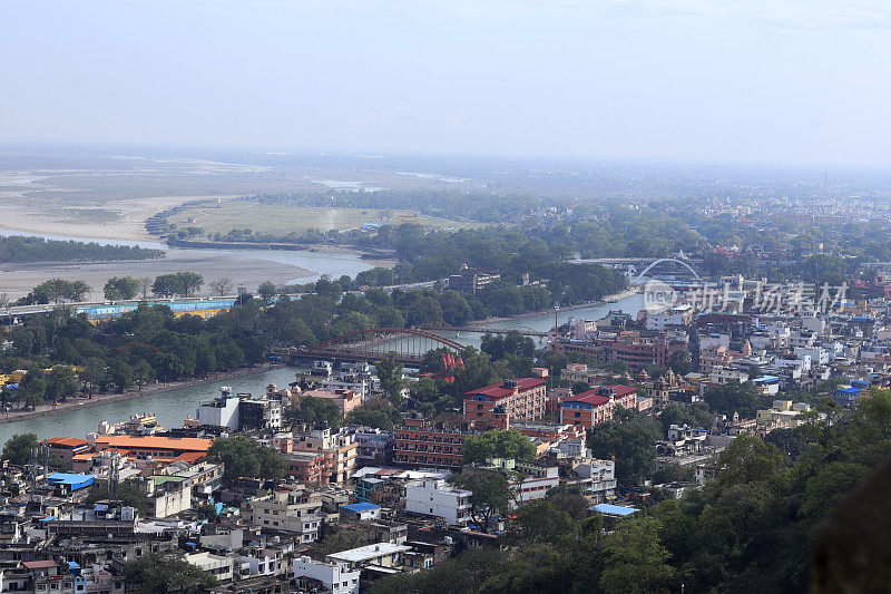 印度，北阿坎德邦，Haridwar市，从山上俯瞰风景