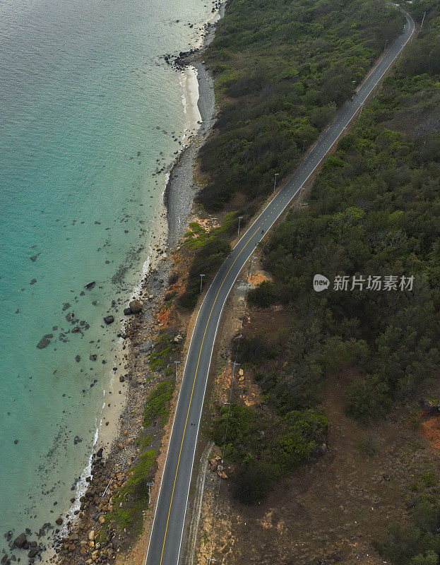 贡岛的Nhat海滩，是巴里亚头省贡岛最美丽的风景之一