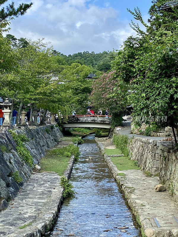 日本-严岛(宫岛)-老城和水道