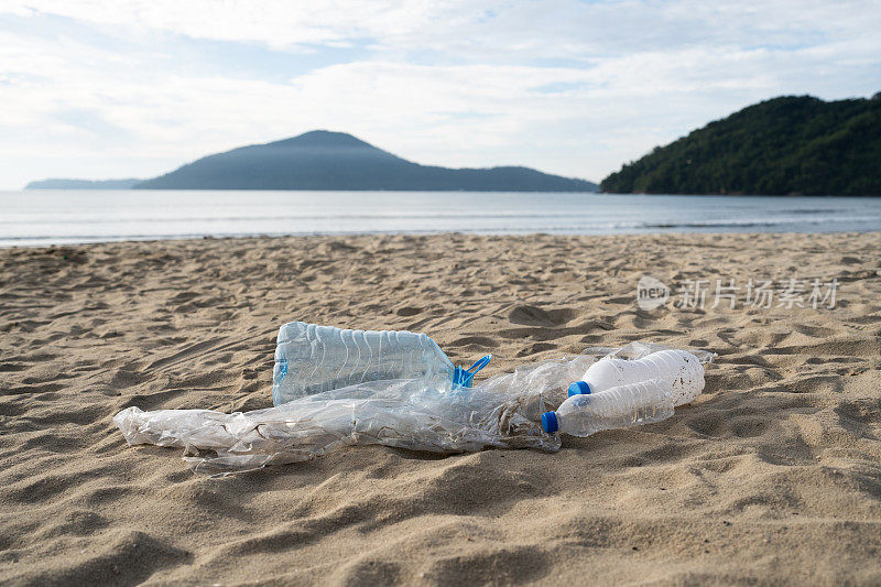 海滩上的塑料垃圾