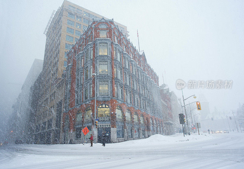 雪下的城市，渥太华