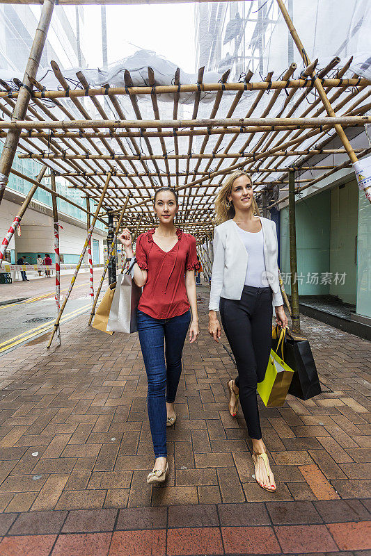 香港购物女性