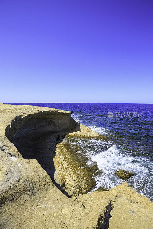 戈佐的岩石海岸