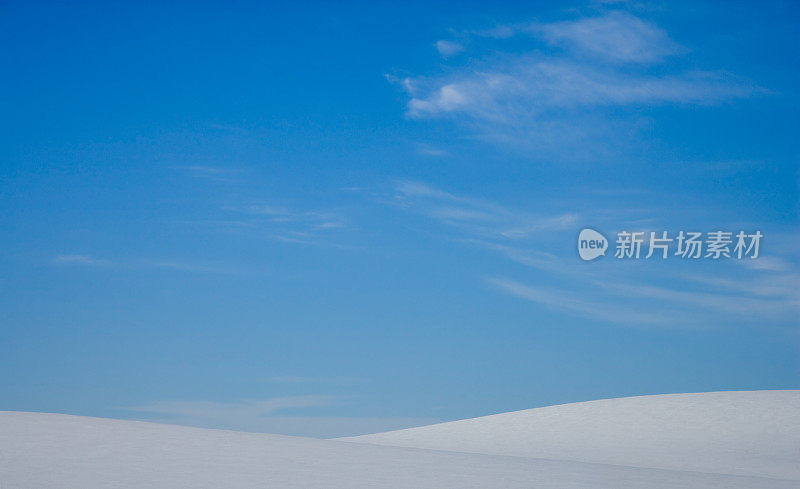 纤细的雪山