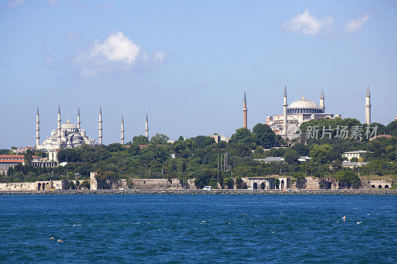 土耳其伊斯坦布尔的蓝色清真寺和圣索菲亚大教堂